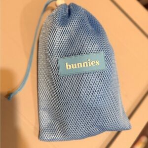 Bunnies Hair get curler.